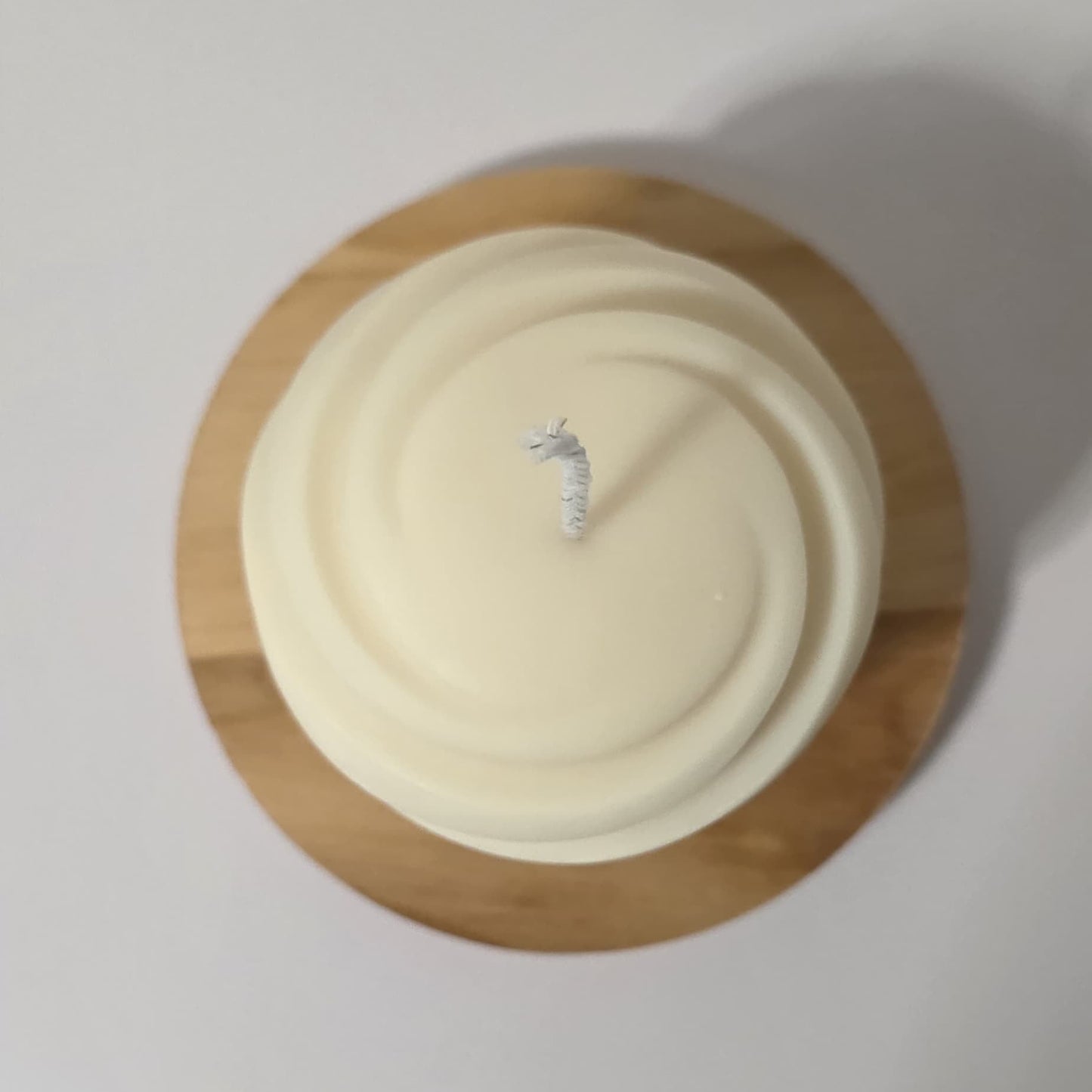 SWIRL BALL candle