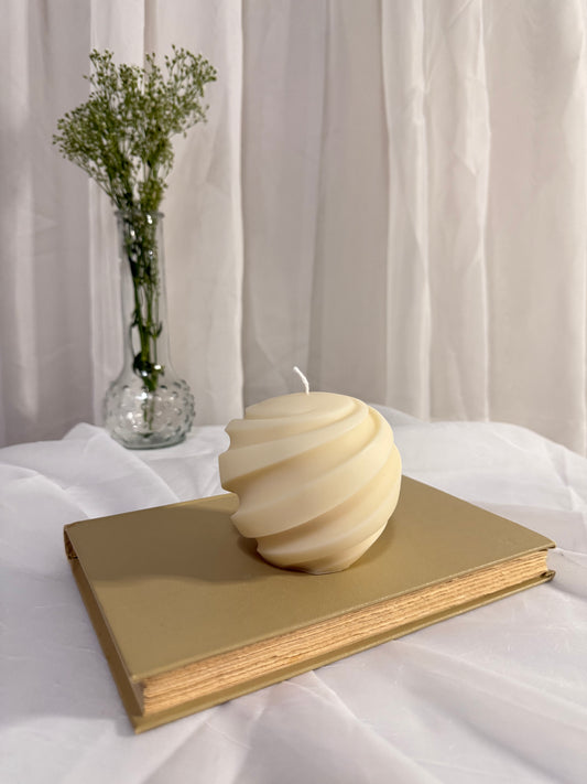 SWIRL BALL candle