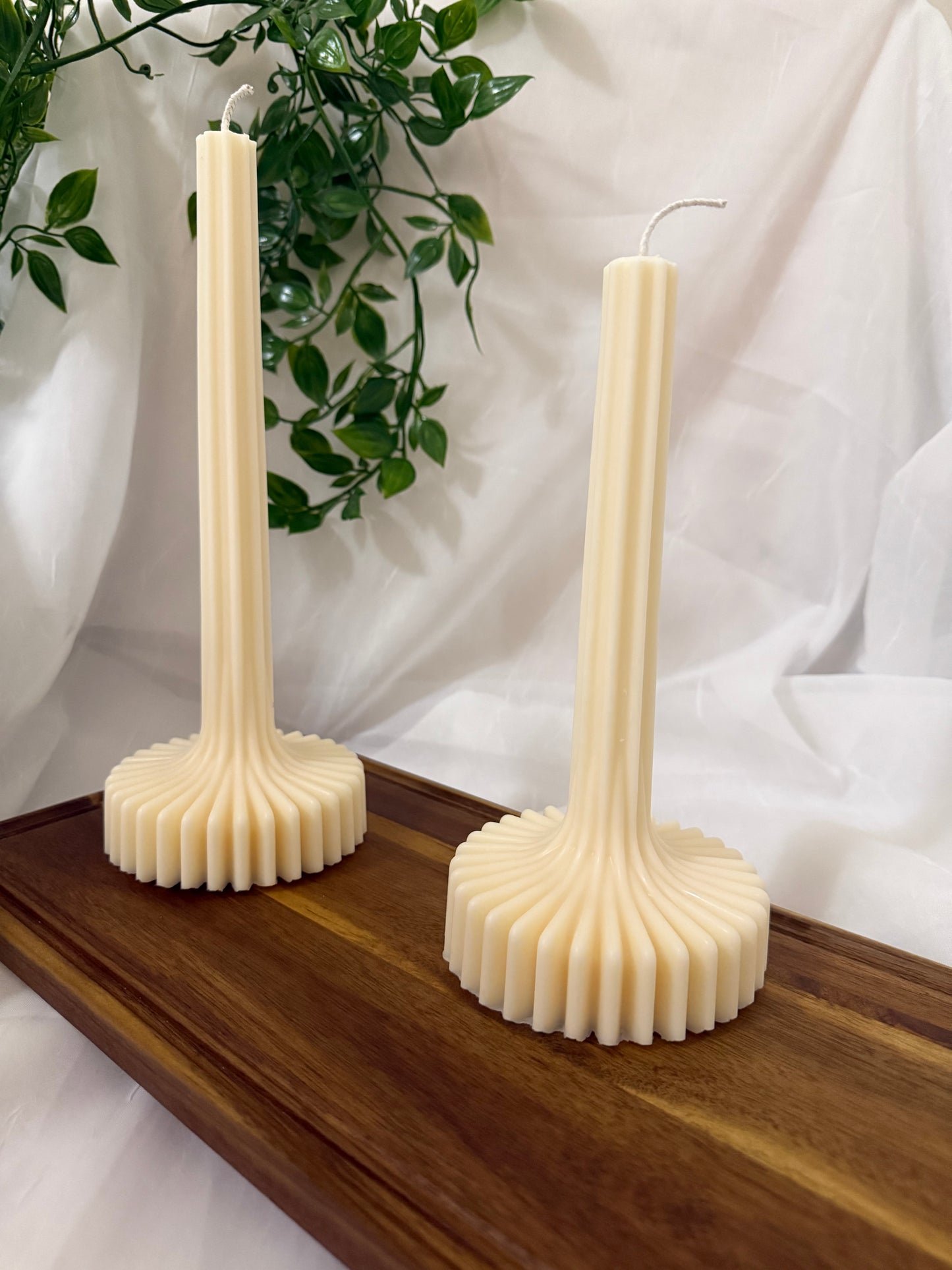LUMORA candle